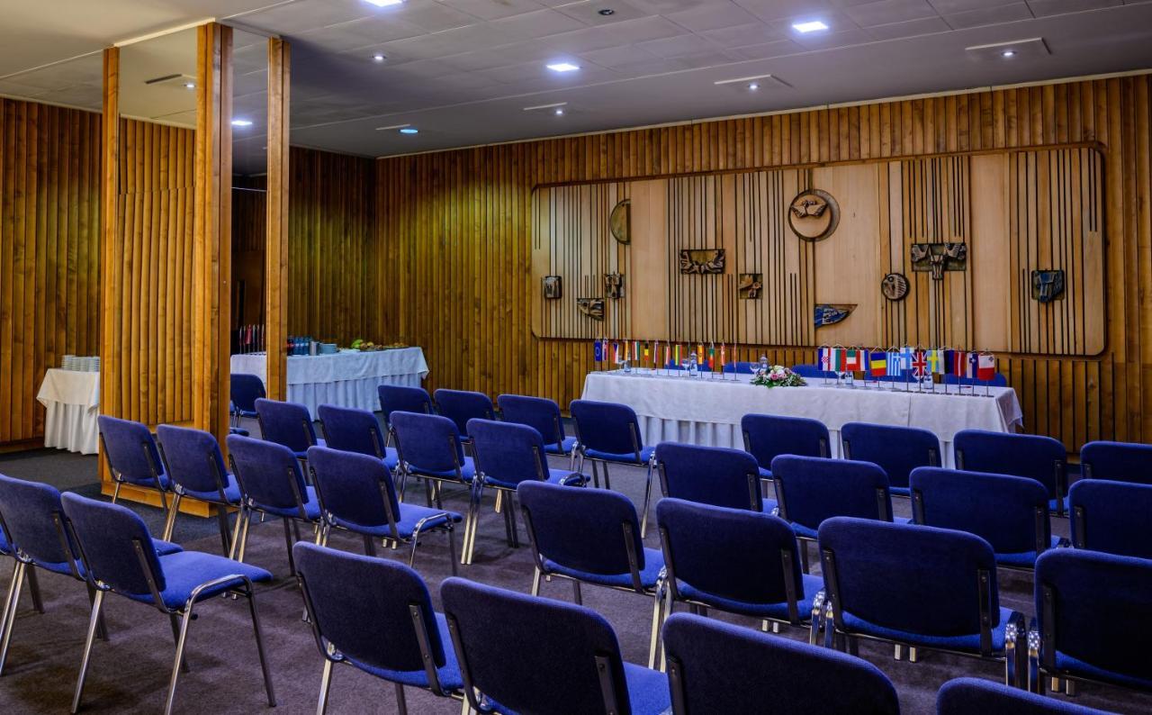 Hotel Lux بانْشكا بيشتريتْسا المظهر الخارجي الصورة