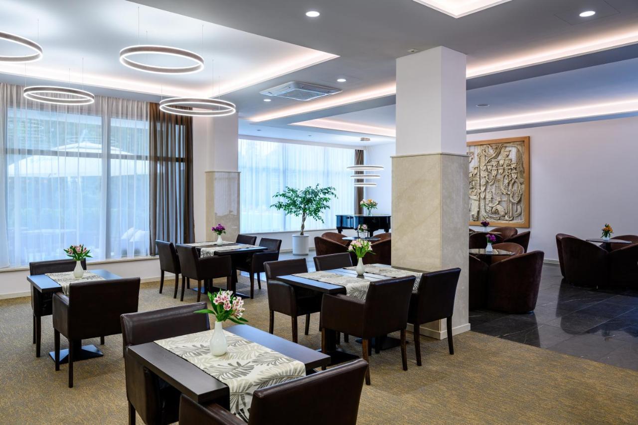 Hotel Lux بانْشكا بيشتريتْسا المظهر الخارجي الصورة